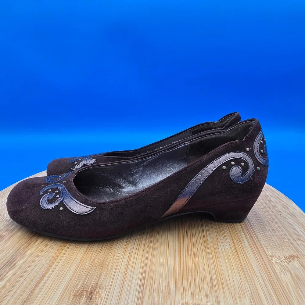 Gabor Women's Brown Suede Low Wedge Pumps Silver Swirl‎ Detail Size UK 4 US 6.5